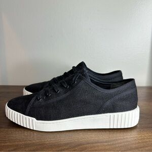 Vince Wyeth Black Low Top Lace Up Sneakers Sz 6.5 Womens